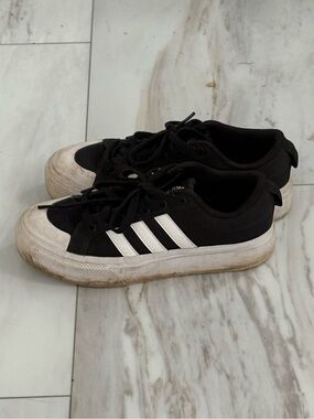 Adidas bravada platform sneakers